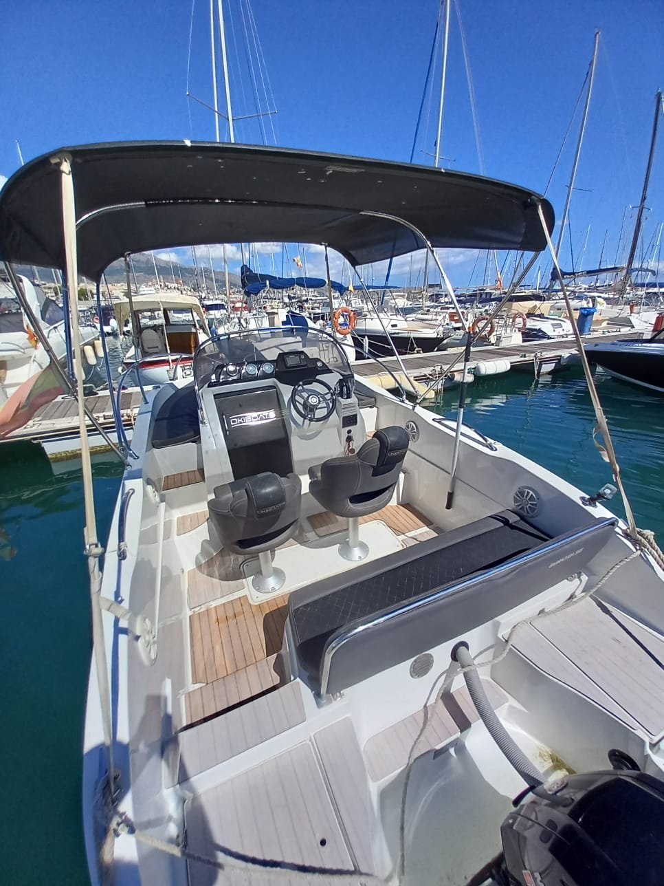 Rumboaltea-motora-BARRACUDA 595 SD- PLATAFORMA